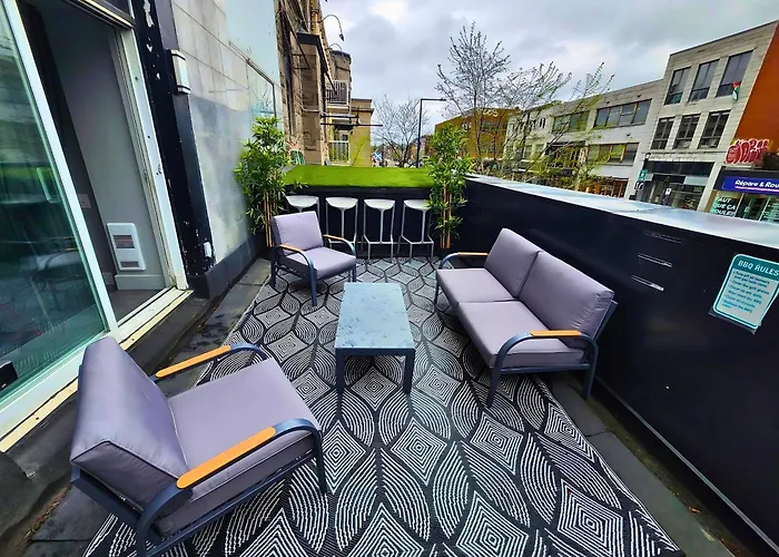 Liv Mtl Soho Aparthotel Montreal